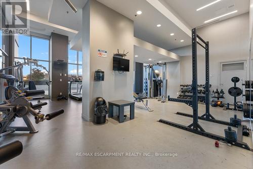 1301 - 2087 Fairview Street, Burlington, ON - Indoor Photo Showing Gym Room