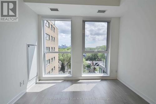 716 - 223 St Clair Avenue W, Toronto, ON - Indoor Photo Showing Other Room