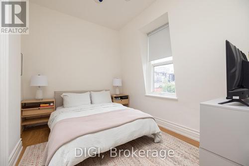 5 Palmerston Avenue, Toronto, ON - Indoor Photo Showing Bedroom