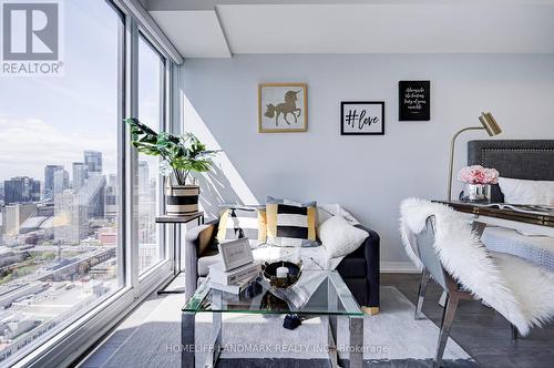 4307 - 251 Jarvis Street, Toronto, ON - Indoor Photo Showing Dining Room