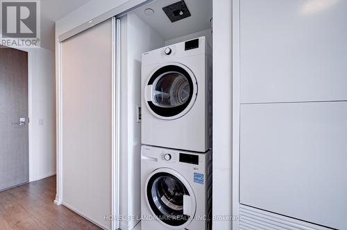 4307 - 251 Jarvis Street, Toronto, ON - Indoor Photo Showing Laundry Room