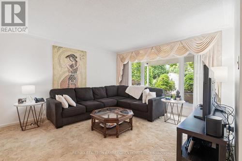 67 Snowcrest Avenue, Toronto, ON - Indoor Photo Showing Living Room