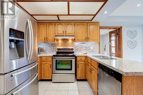 563 Lombardy Avenue, Oshawa, ON - Indoor Photo Showing Kitchen With Double Sink