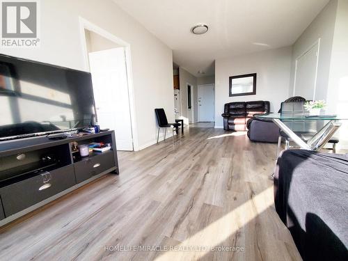 Ph 901 - 3650 Kingston Road, Toronto, ON - Indoor Photo Showing Living Room