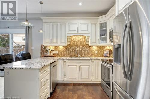 20 Kedwell Street, Cambridge, ON - Indoor Photo Showing Kitchen With Upgraded Kitchen