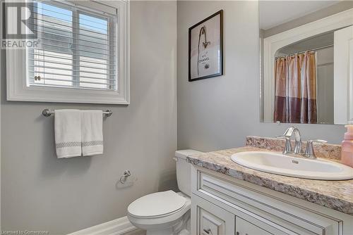 20 Kedwell Street, Cambridge, ON - Indoor Photo Showing Bathroom