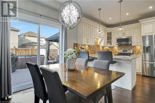 20 Kedwell Street, Cambridge, ON - Indoor Photo Showing Dining Room