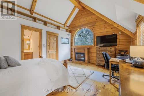 4634 Holborn Road, East Gwillimbury, ON - Indoor Photo Showing Bedroom With Fireplace