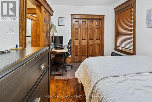 31 Hewitt Avenue, Toronto, ON - Indoor Photo Showing Bedroom