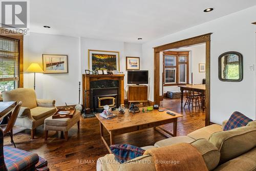 31 Hewitt Avenue, Toronto, ON - Indoor Photo Showing Living Room With Fireplace