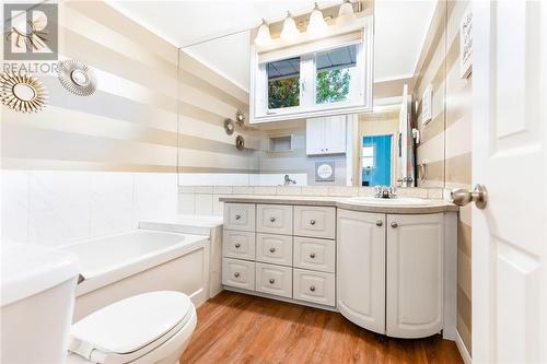 1319 Cardinal Court, Sudbury, ON - Indoor Photo Showing Bathroom