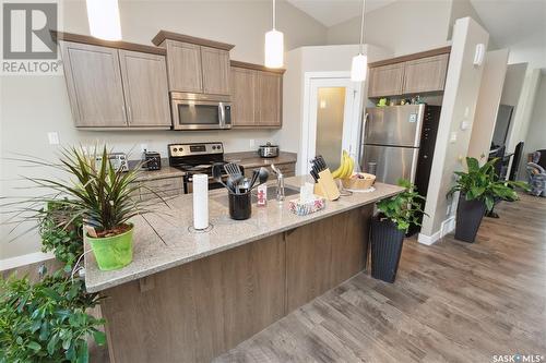 4566 James Hill Road, Regina, SK - Indoor Photo Showing Kitchen