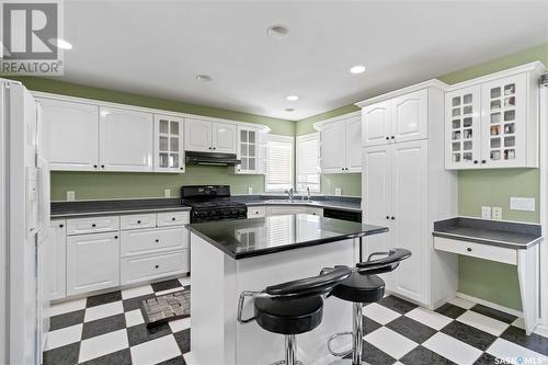 1407 Latrace Road, Saskatoon, SK - Indoor Photo Showing Kitchen