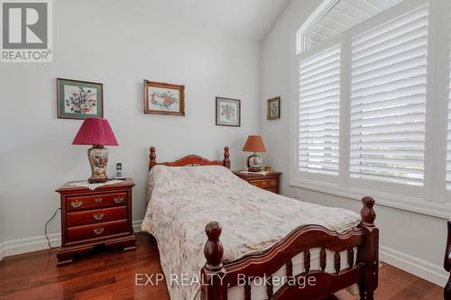 26 Elwood Street, Strathroy-Caradoc (Se), ON - Indoor Photo Showing Bedroom