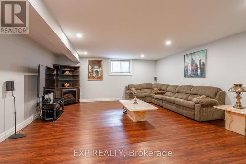 26 Elwood Street, Strathroy-Caradoc (Se), ON - Indoor