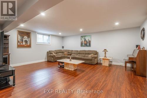 26 Elwood Street, Strathroy-Caradoc (Se), ON - Indoor