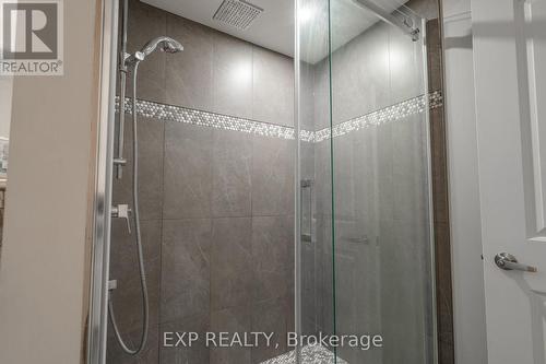 26 Elwood Street, Strathroy-Caradoc (Se), ON - Indoor Photo Showing Bathroom