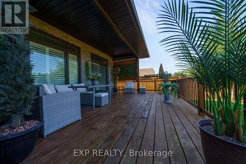 26 Elwood Street, Strathroy-Caradoc (Se), ON - Outdoor With Deck Patio Veranda