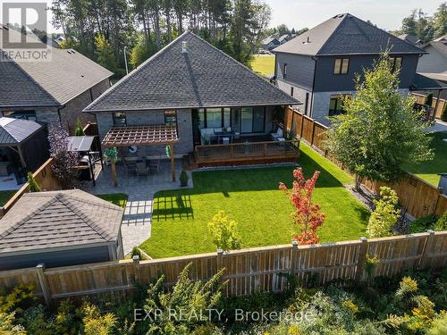 26 Elwood Street, Strathroy-Caradoc (Se), ON - Outdoor With Deck Patio Veranda