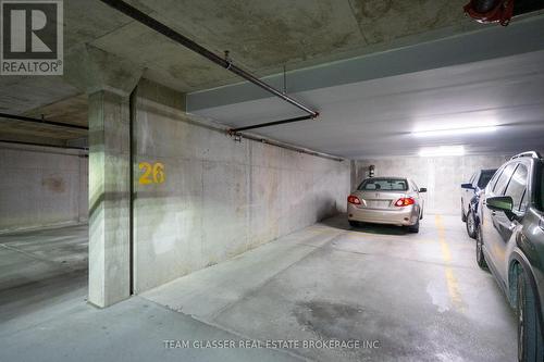 414 - 320 Sugarcreek Trail, London, ON - Indoor Photo Showing Garage