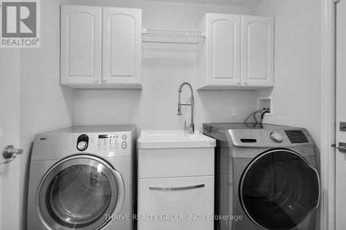 850 Cresthaven Crescent, London, ON - Indoor Photo Showing Laundry Room