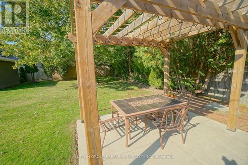 572 Ridgewood Crescent, London, ON - Outdoor