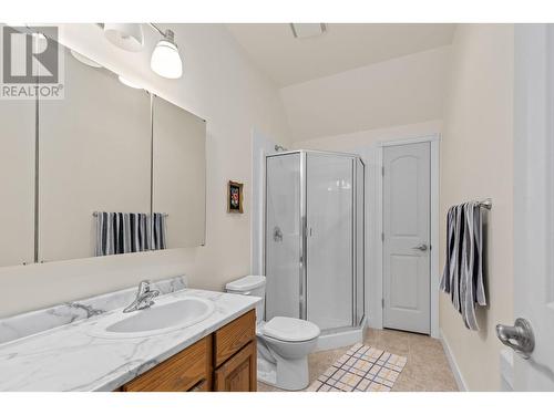 3820 Wetton Road, West Kelowna, BC - Indoor Photo Showing Bathroom