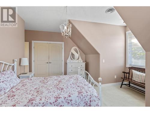 3820 Wetton Road, West Kelowna, BC - Indoor Photo Showing Bedroom