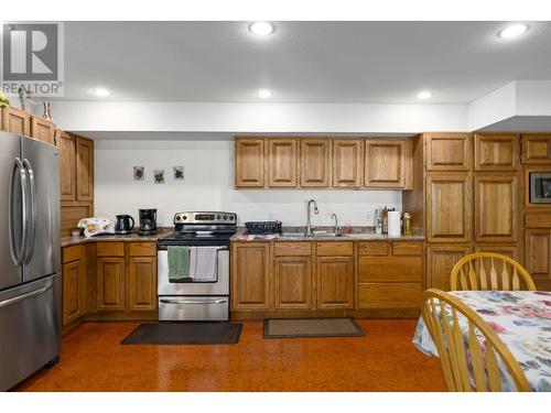 3820 Wetton Road, West Kelowna, BC - Indoor Photo Showing Kitchen