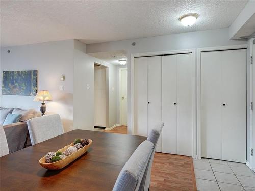 306-545 Manchester Rd, Victoria, BC - Indoor Photo Showing Dining Room