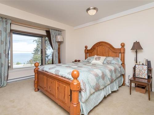 4572 Cordova Bay Rd, Saanich, BC 