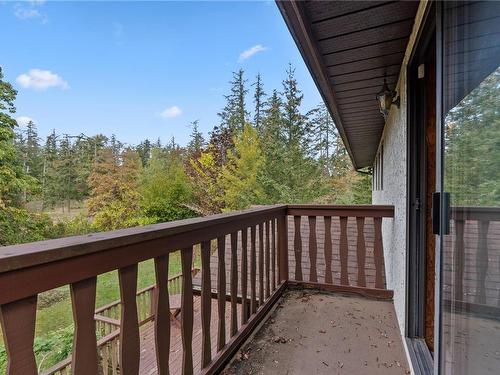 1970 Burnside Rd West, Saanich, BC 