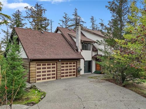 1970 Burnside Rd West, Saanich, BC 