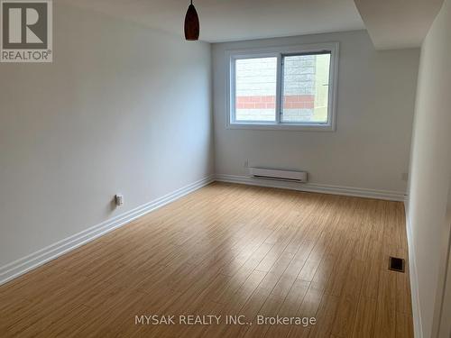 985 Kingsway Drive, Burlington, ON - Indoor Photo Showing Other Room