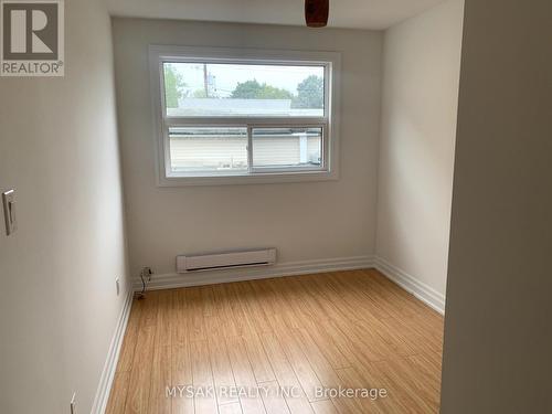 985 Kingsway Drive, Burlington, ON - Indoor Photo Showing Other Room