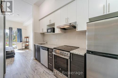 108 - 77 Leland Street, Hamilton, ON - Indoor Photo Showing Kitchen With Upgraded Kitchen