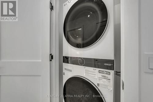 47 Eighth Street, Toronto, ON - Indoor Photo Showing Laundry Room