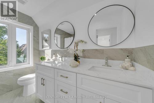 47 Eighth Street, Toronto, ON - Indoor Photo Showing Bathroom