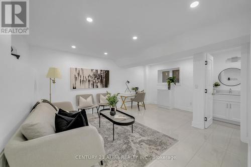 47 Eighth Street, Toronto, ON - Indoor Photo Showing Living Room