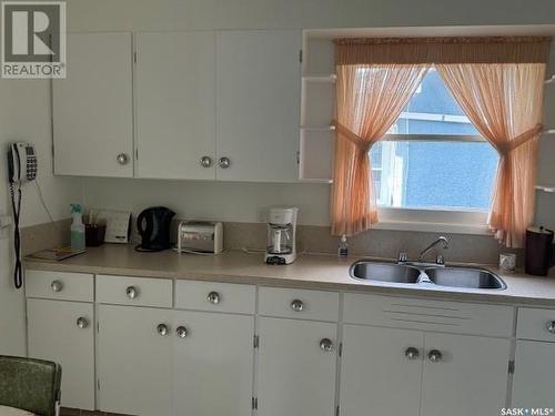 1462 108Th Street, North Battleford, SK - Indoor Photo Showing Kitchen With Double Sink