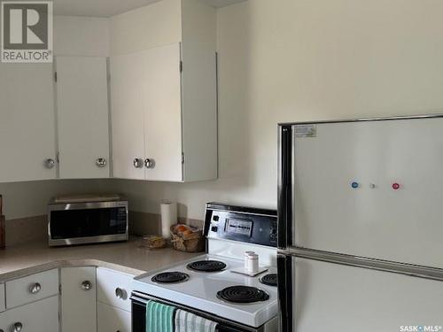 1462 108Th Street, North Battleford, SK - Indoor Photo Showing Kitchen