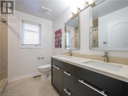 740 Cedar Bend Drive, Waterloo, ON - Indoor Photo Showing Bathroom