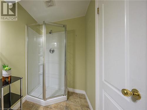 740 Cedar Bend Drive, Waterloo, ON - Indoor Photo Showing Bathroom