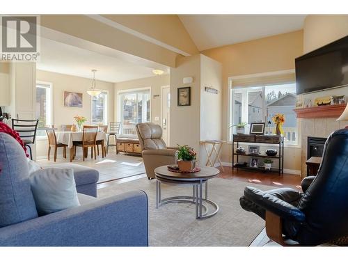 2000 14Th  S Street, Cranbrook, BC - Indoor Photo Showing Living Room With Fireplace