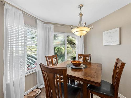 13-2021 Pacific Way, Kamloops, BC - Indoor Photo Showing Dining Room