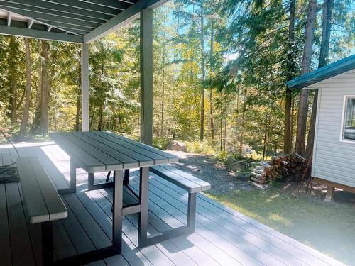 7316 Aspen Road, North Shuswap, BC - Outdoor With Deck Patio Veranda With Exterior