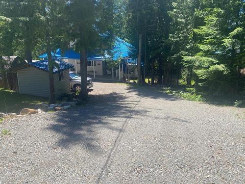 7316 Aspen Road, North Shuswap, BC - Outdoor