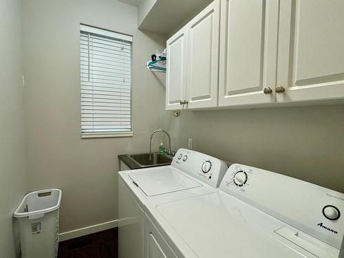 1603 Phillips Street, Merritt, BC - Indoor Photo Showing Laundry Room