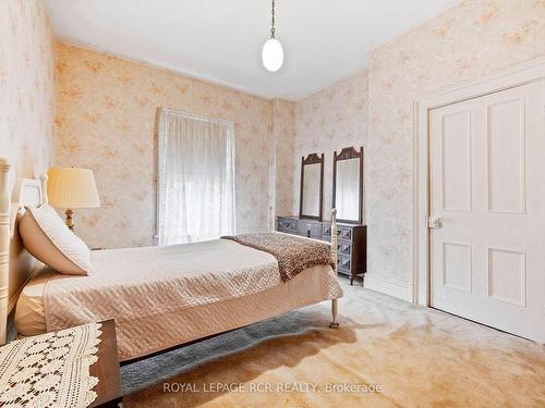 11 Third Ave, Orangeville, ON - Indoor Photo Showing Bedroom