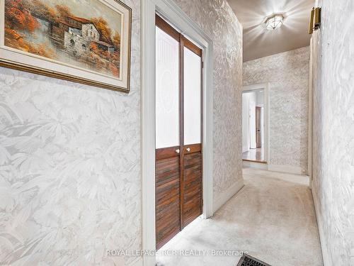 11 Third Avenue, Orangeville, ON - Indoor Photo Showing Bedroom